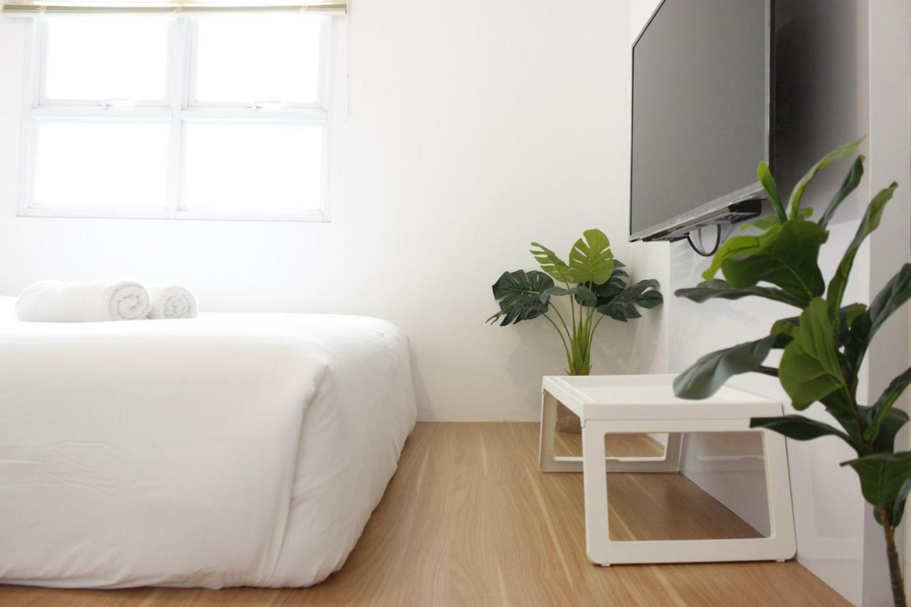 Classic And Comfy 2br @ Gateway Pasteur By Travelio Apartemen