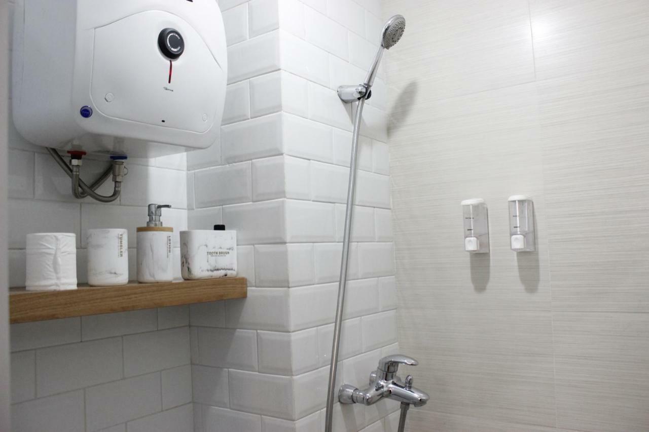 Classic And Comfy 2br @ Gateway Pasteur By Travelio Apartemen